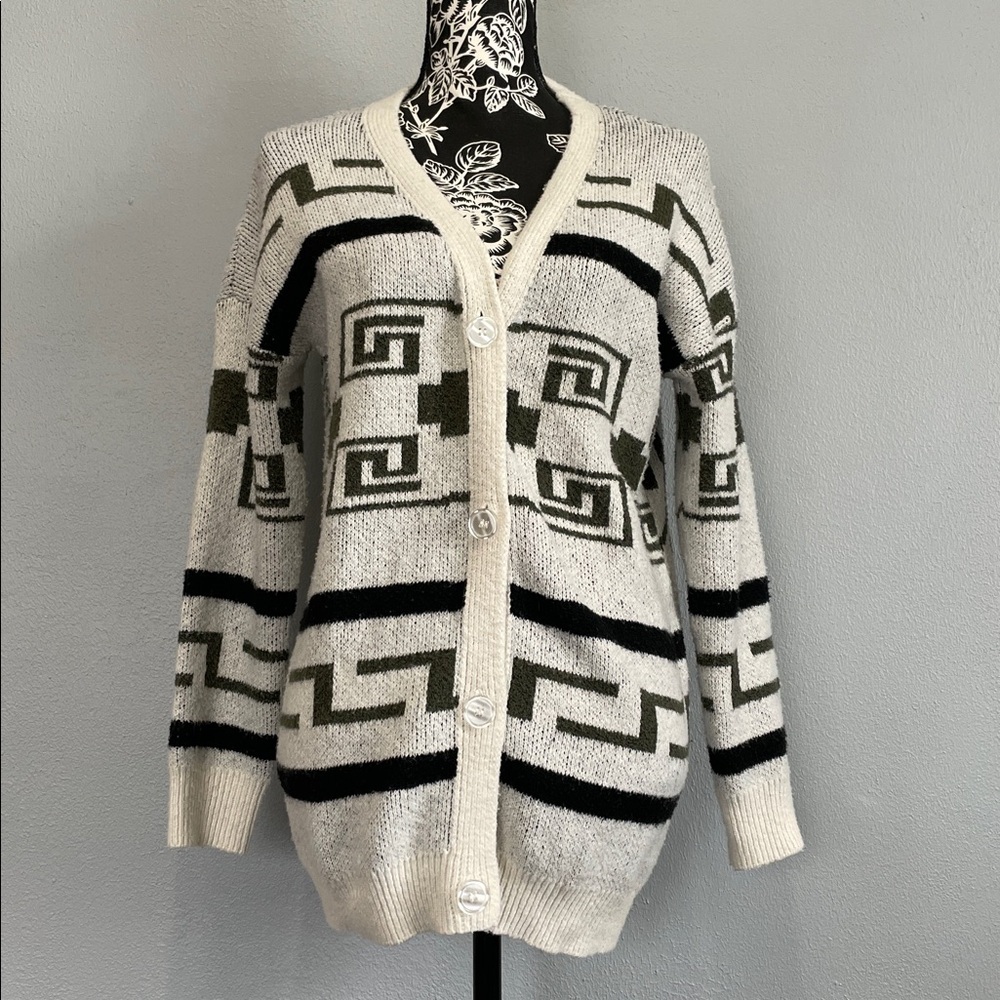 Hazel Moon Geometric Patterned Sweater in Black and Green